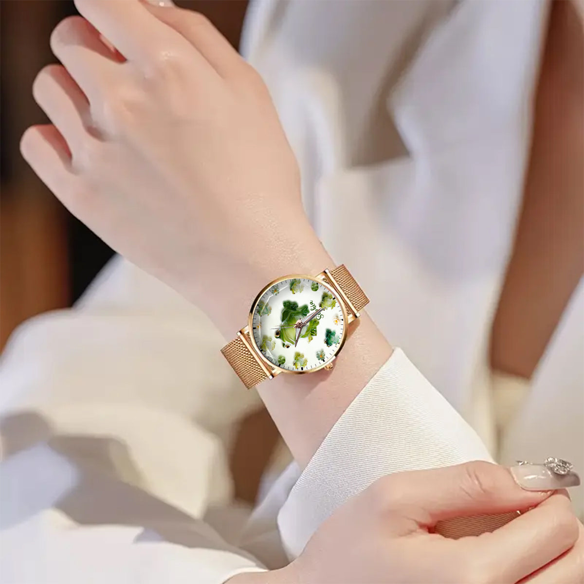 Just A Girl Who Loves Frogs - Personalized Frog Women Hand Watch
